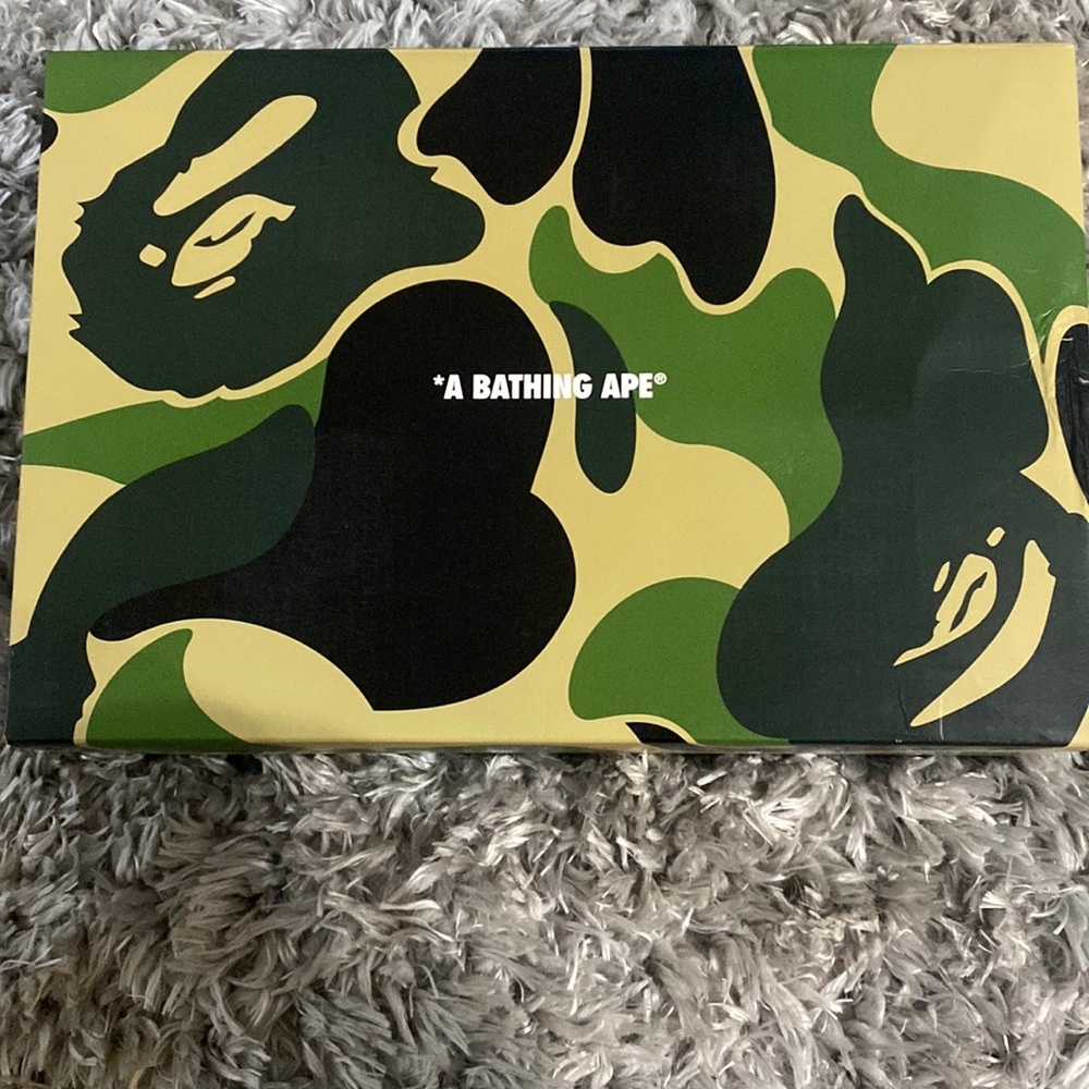 A BATHING APE BAPE STA #2 MENS $300